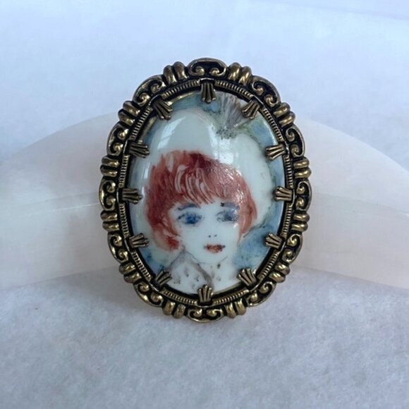 VTG 2" Oval Hand Painted Porcelain Woman Brass Brooch Signed Western Germany - Picture 4 of 12